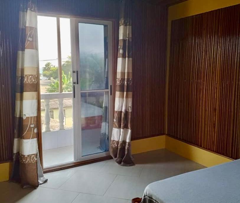 Serenity Haven Lodge Busua Exteriör bild